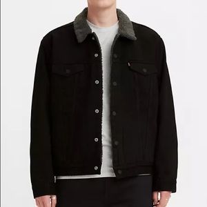 Mens Black Large Levi’s Sherpa Trucker Jacket